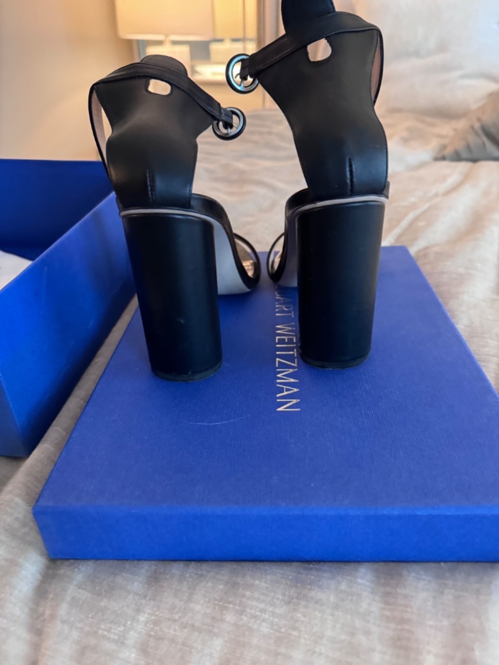 Stuart Weitzman Black Heels Size 40 - Picture 3 of 6